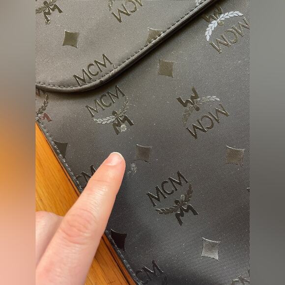 80s Vintage Black MCM Envelope Style Soft Briefcase with Key - Picture 11 of 14